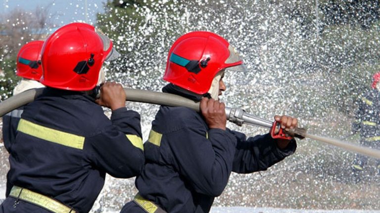 Inzgane.. Un incendie dévastateur consume un entrepôt et mobilise les autorités
