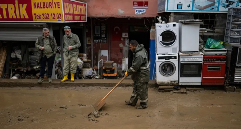 Inondations en Turquie : bilan des victimes à Istanbul porté à 5 morts