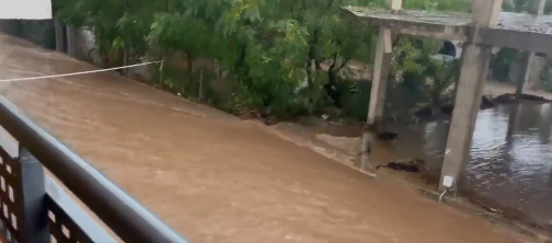 «Ne quittez pas vos maisons».. Des inondations envahissent des régions en Espagne