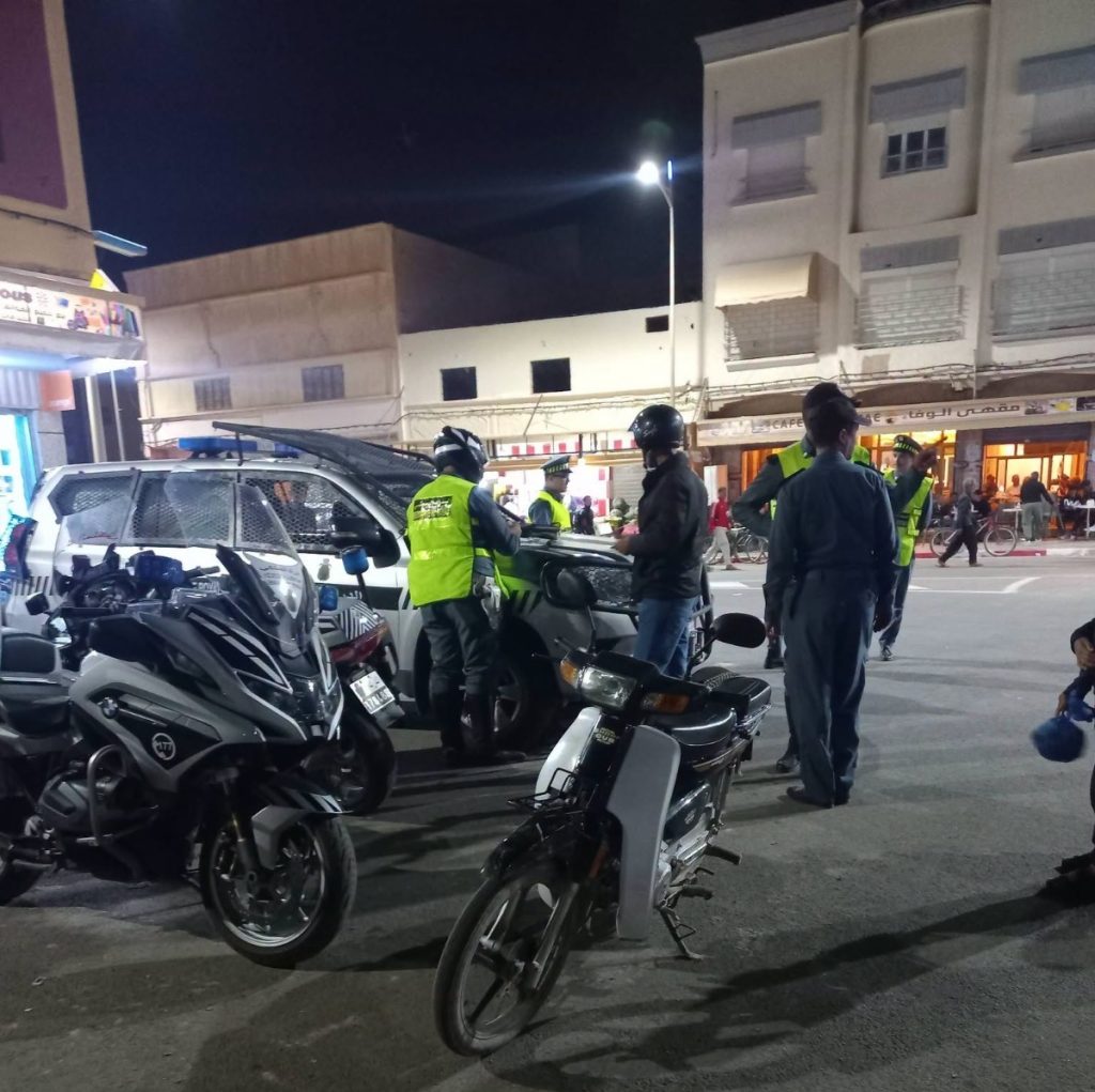 Boulmane.. vaste campagne de sécurité de la Gendarmerie Royale à Outat El Haj ciblant les motocyclistes en infraction
