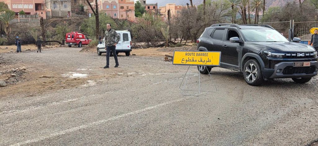 Tiznit.. L'augmentation du niveau de l'oued Tarkedt entraîne l'interruption du trafic à Amlen