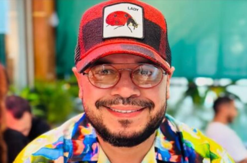 Souilah parie sur «PLUS +40» pour sa première expérience de one-man-show – Photo