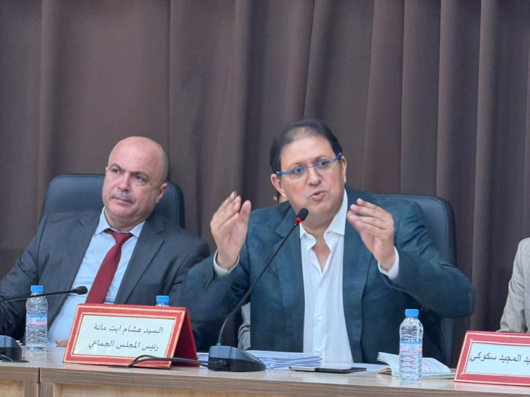 Aït Mna : Gel des bons de carburant et des voitures de service pour tous les conseillers de Mohammedia