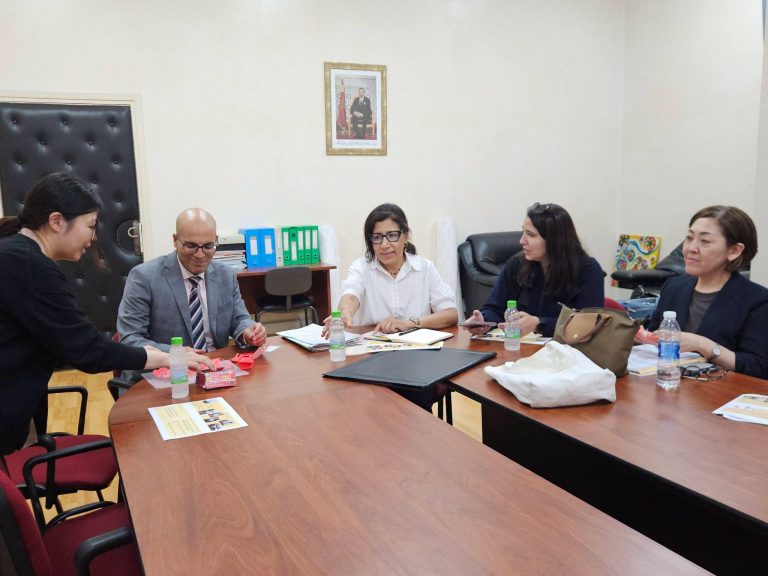 Une délégation japonaise frappe à la porte de la Direction de l'Éducation de Settat