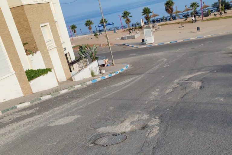 Al Hoceima.. La détérioration de l'infrastructure dans le lotissement Bades suscite le mécontentement de la population