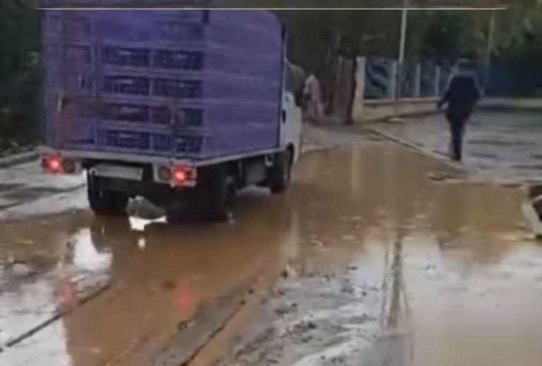 Les pluies révèlent la fragilité des infrastructures à Imezzar Marmoucha, province de Boulemane