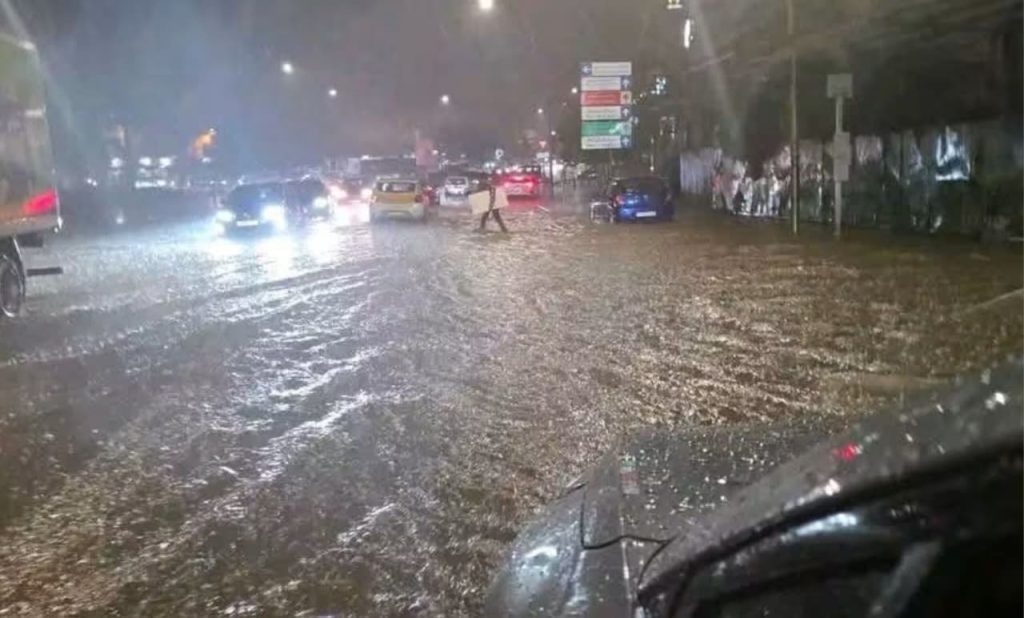 De fortes inondations transforment les rues de Beni Mellal en canaux après de fortes pluies