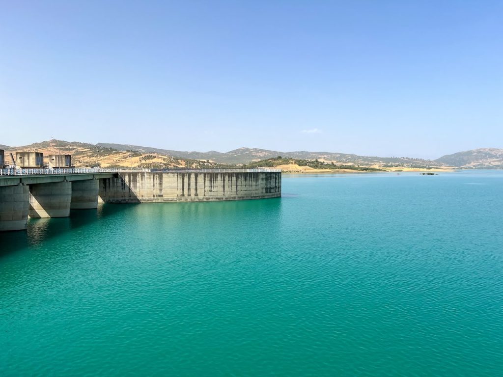 Avec un taux de remplissage dépassant 80%, le barrage Al Wahda se prépare à accueillir les pluies de la nouvelle saison