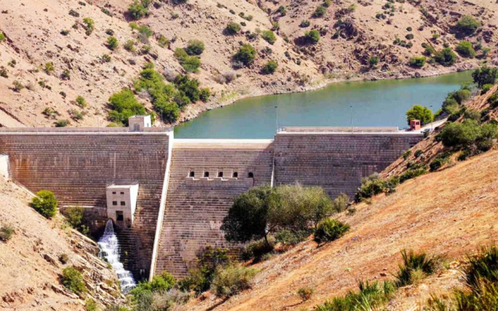 La région de Guelmim-Oued Noun débloque 1,5 milliard de dirhams pour la réalisation et la réhabilitation de petits barrages