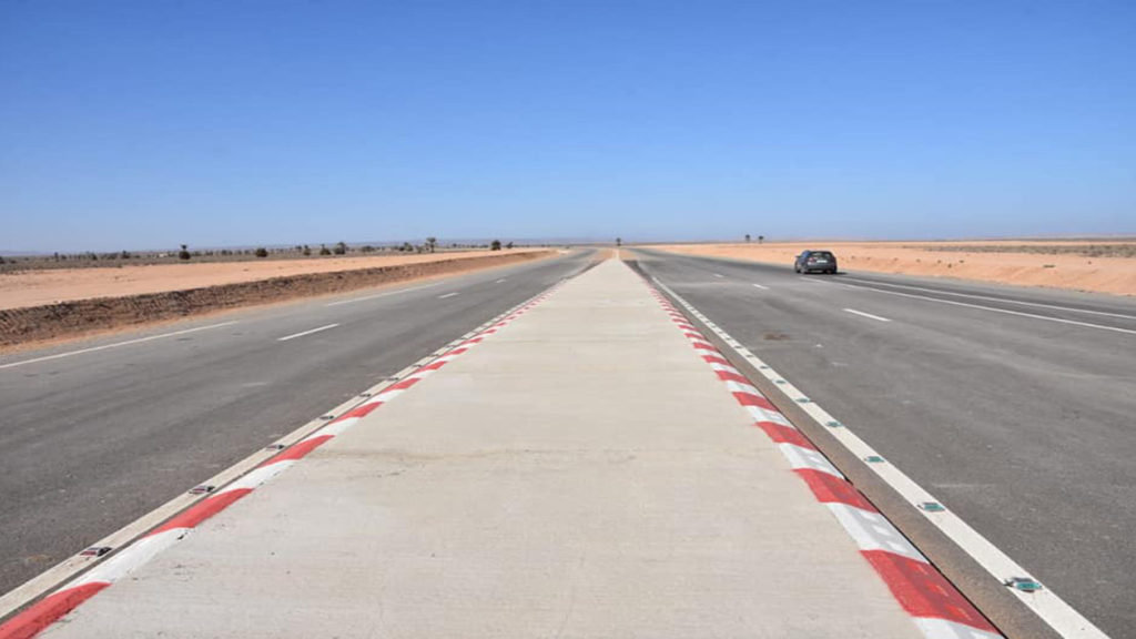 37,9 millions de dirhams pour renforcer et élargir la route régionale 1019 entre Tiznit et Chtouka Ait Baha