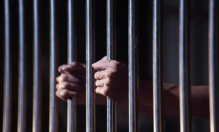 Marrakech : Un policier impliqué dans une affaire d'enlèvement et de viol placé en détention