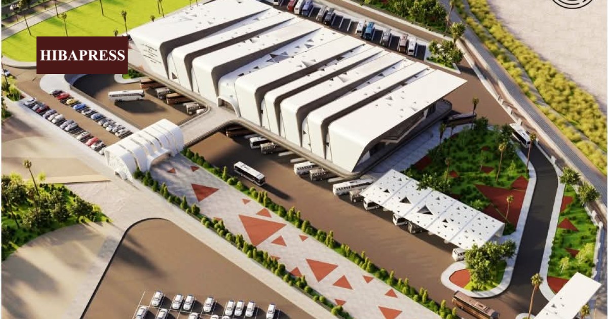 M. Lakhdar Rekhroukh sur les chantiers de réalisation de gare routière M. Lakhdar Rekhroukh sur les chantiers de réalisation de gare routière